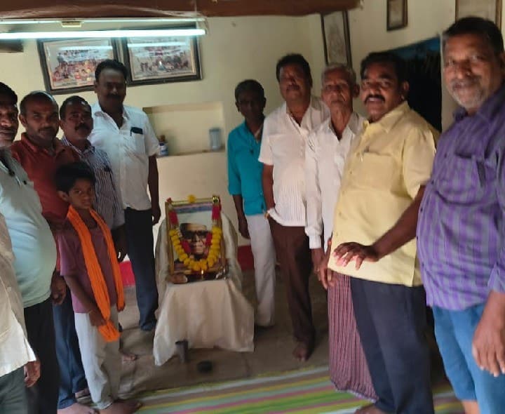 అన్సన్ పల్లి గ్రామంలో కొండ లక్ష్మణ్ బాపూజీ వర్ధంతి - Udayam