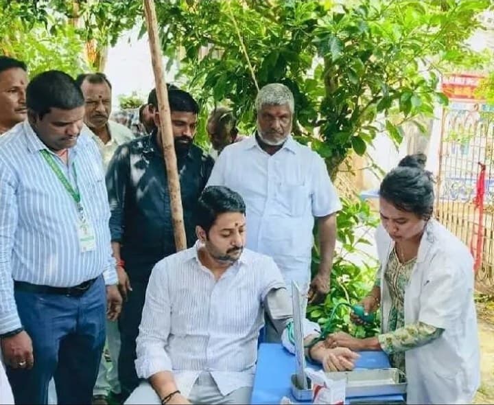 ఉచిత వైద్య శిబిరం నిర్వహణ - Udayam