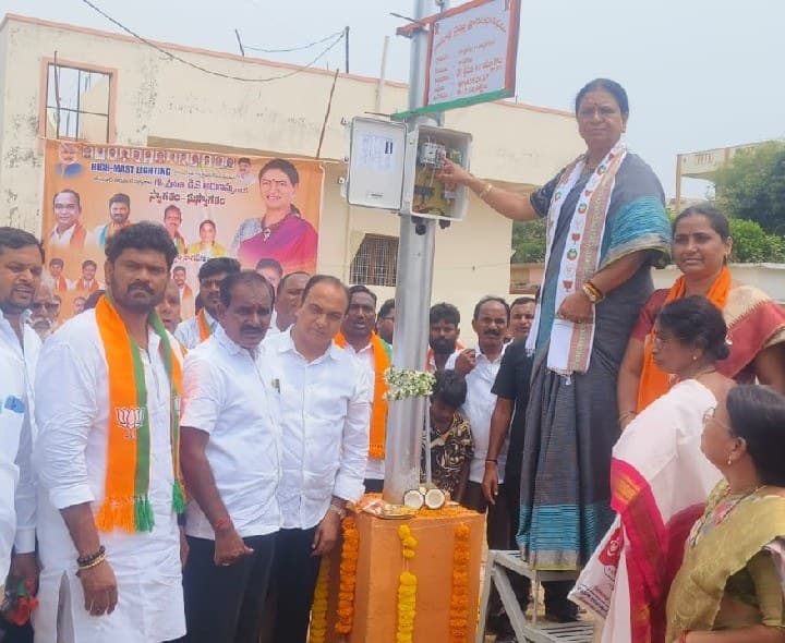 కొత్తకోట లో నూతన ఐమాక్స్ లైట్ ప్రారంభోత్సవం - Udayam