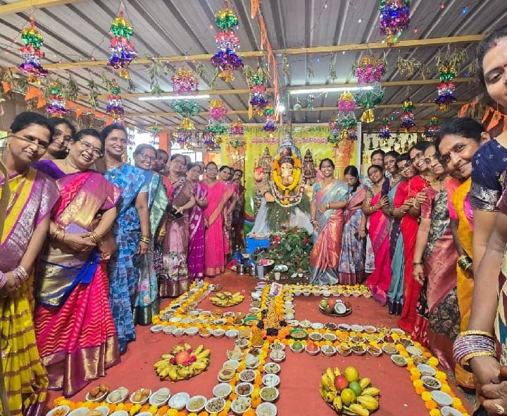 గణనాథుడికి 108 రకాల నైవేద్యాలు - Udayam