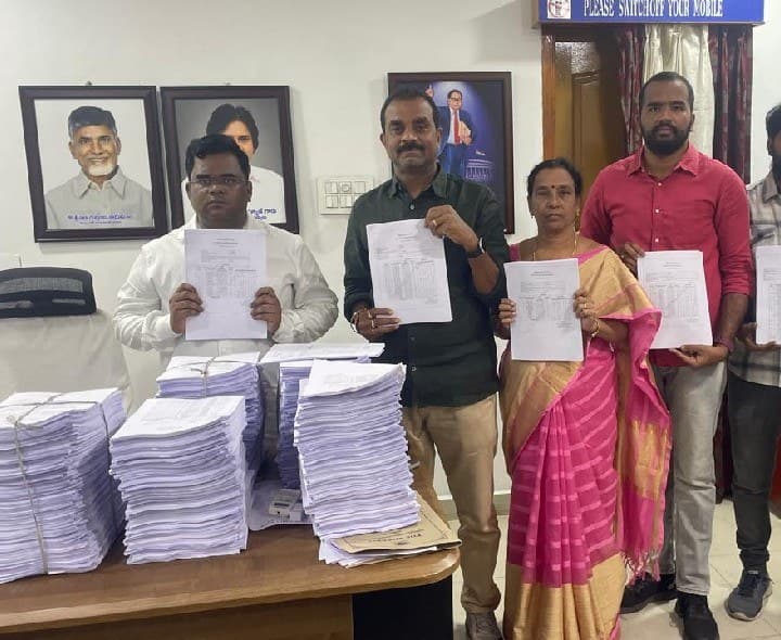 60 వార్డుల తుది ఓటర్ల జాబితా విడుదల - Udayam