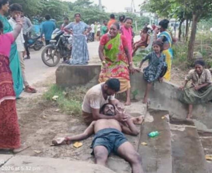 పలాస ఎర్ర చెరువులో పడి వ్యక్తి మృతి - Udayam