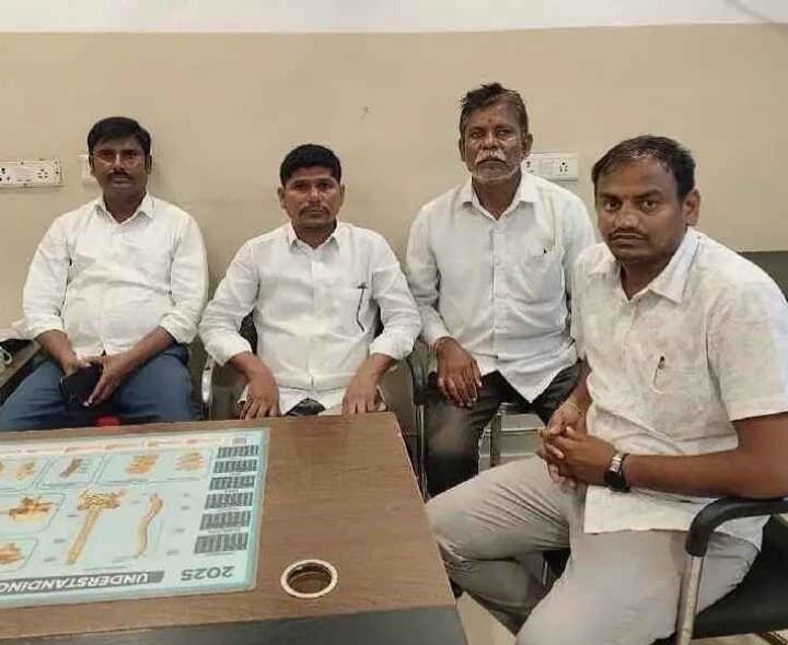 బంజారాల సమస్యల పైన ఈనెల 21న ధర్నా - Udayam