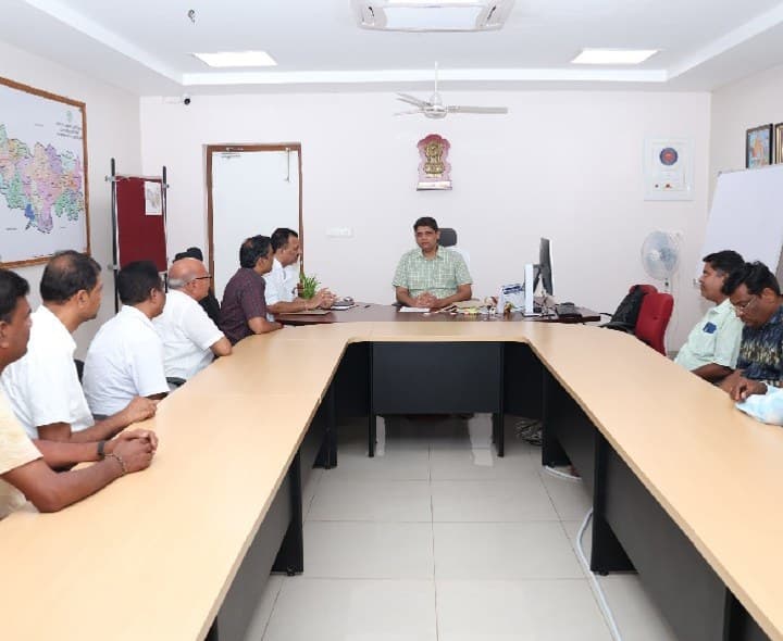 జర్నలిస్టులకు వృత్తి నైపుణ్య శిక్షణ - Udayam