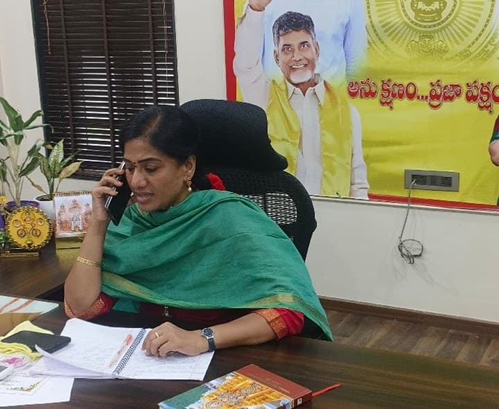 తుఫాన్ పై అప్రమత్తంగా ఉండాలి... ఎమ్మెల్యే - Udayam