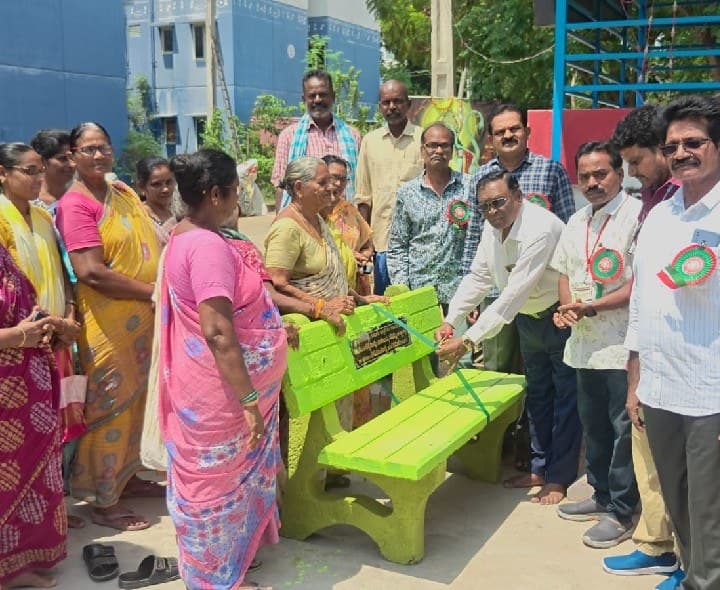 టిట్కో గృహాల వద్ద సిమెంట్ బెంచీల వితరణ - Udayam