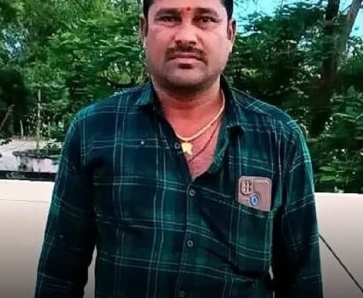 అబుదాబిలో సిరిసిల్ల వాసి మృతి - Udayam