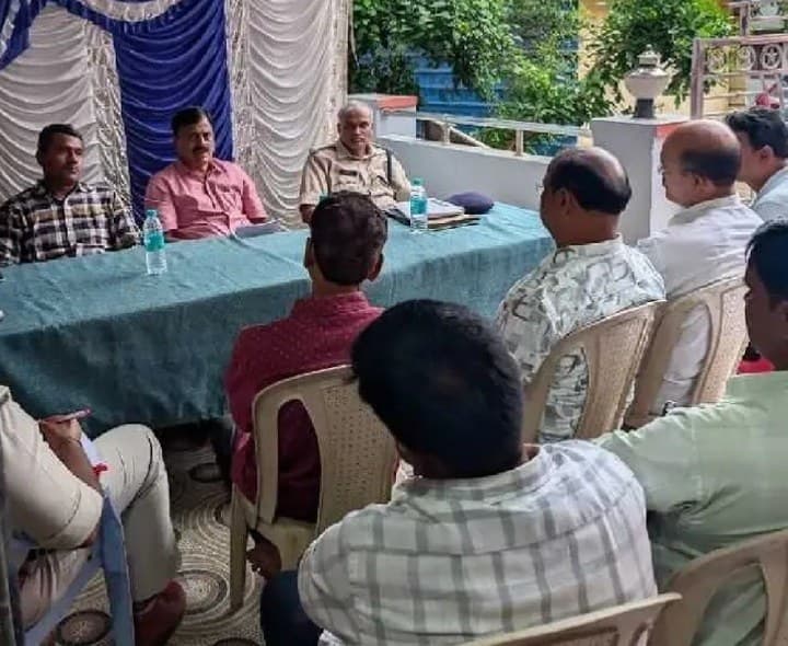పార్వతీపురంలో నూతన వైన్ షాప్ పాలసీపై అవగాహన - Udayam