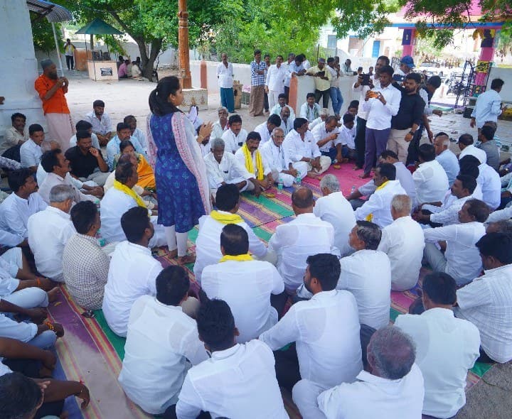 శింగనమల అభివృద్ధికి రూ.12 కోట్ల సీసీ రోడ్ల ప్రతిపాదనలు - Udayam