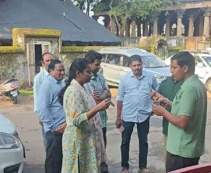ప్లాస్టిక్ వాడకాలు , విక్రయాలపై జరిమానా వేయండి - Udayam