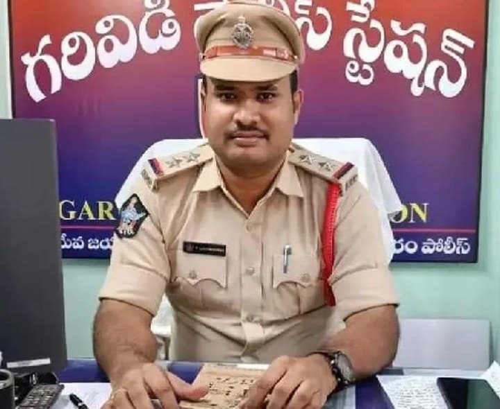 చందాల వసూలుపై ఎస్ఐ హెచ్చరిక - Udayam