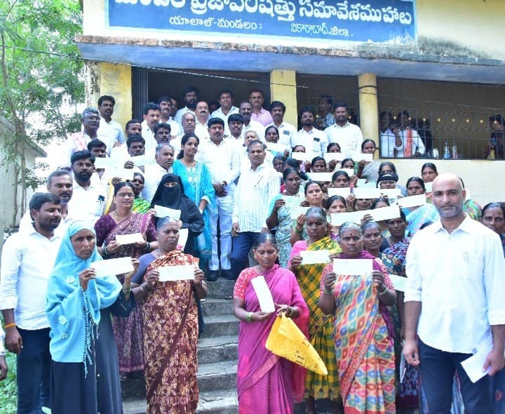 కల్యాణలక్ష్మి, షాదీముబారక్ పథకంలో ఎవరైనా డబ్బులు తీసుకుంటే కఠిన చర్యలు - Udayam