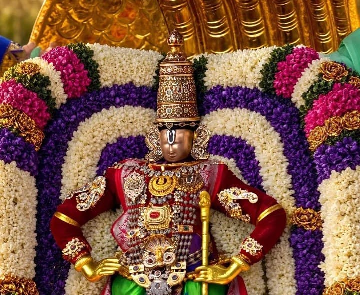 తిరుమలలో కొనసాగుతున్న భక్తుల రద్దీ - Udayam