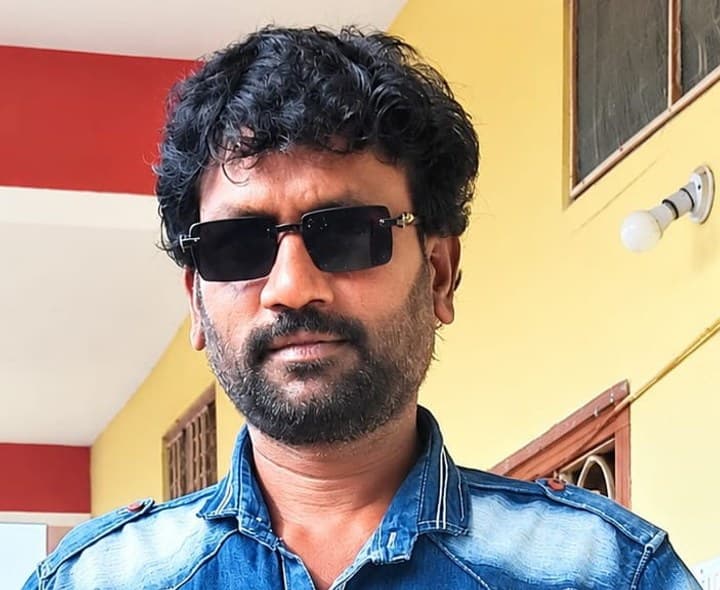 ఉద్యమ పత్రాలను సమర్పించాలి - Udayam