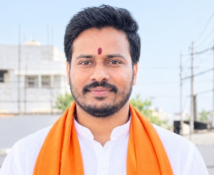 బీజేవైఎం జిల్లా ఉపాధ్యక్షులుగా ఈర్ల రాజ్ గణేష్ - Udayam