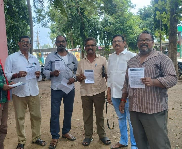 ఆర్టీసీని పినాకిల్ అనే ప్రైవేటు సంస్థకు అమ్మ వద్దు - Udayam