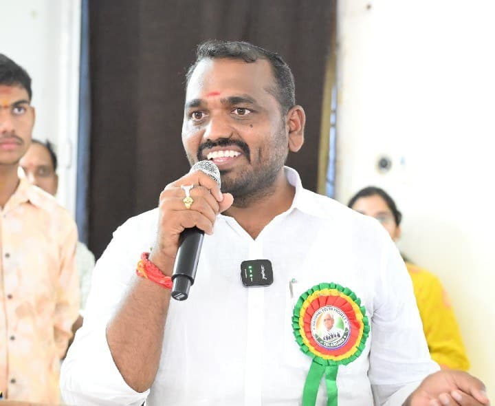 వాహనాల విక్రయంపై అవాస్తవ ప్రచారం: మేయర్ కొలగాని శ్రీనివాస్ - Udayam