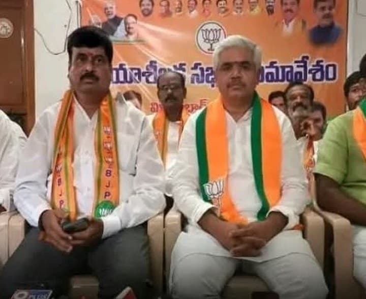 ప్రజా సమస్యలపై పోరాడేందుకు అవకాశం కల్పించాలి - Udayam