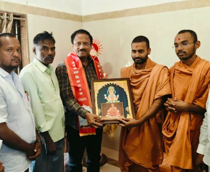 నాగసాలలో పూజా కార్యక్రమంలో లక్ష్మారెడ్డి - Udayam