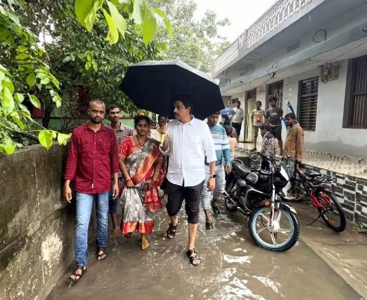 ముంపు ప్రాంతాల్లో పర్యటించిన ఎమ్మెల్యే - Udayam