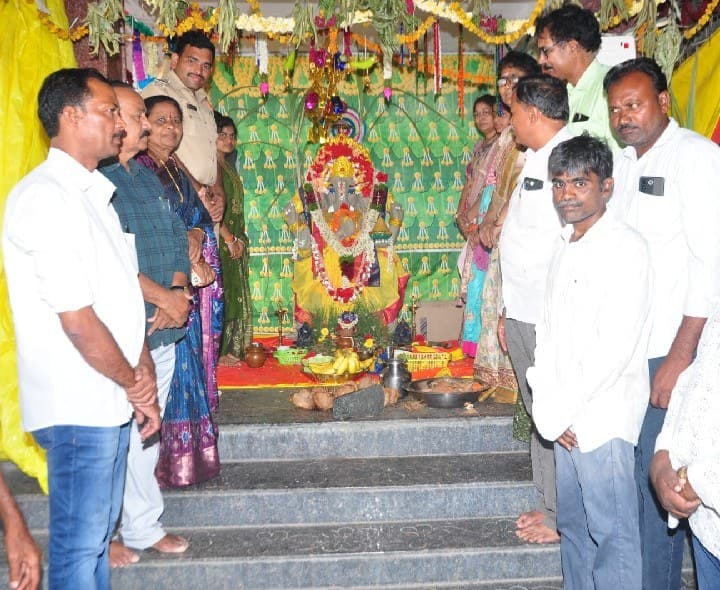132 విగ్రహాల నిమజ్జనానికి ఏర్పాట్లు పూర్తి - Udayam