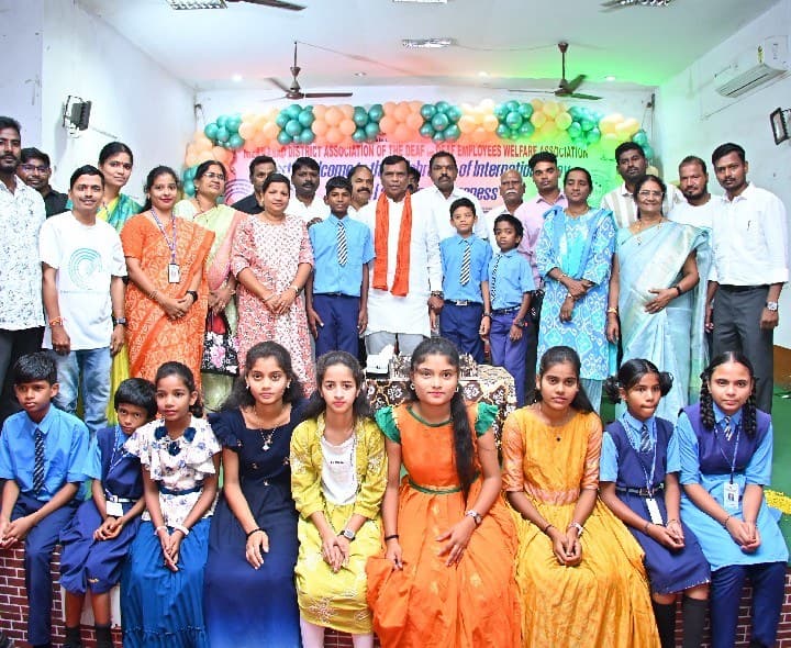 నిజామాబాద్ బదిరులకు అండగా ఉంటా అర్బన్ ఎమ్మెల్యే - Udayam