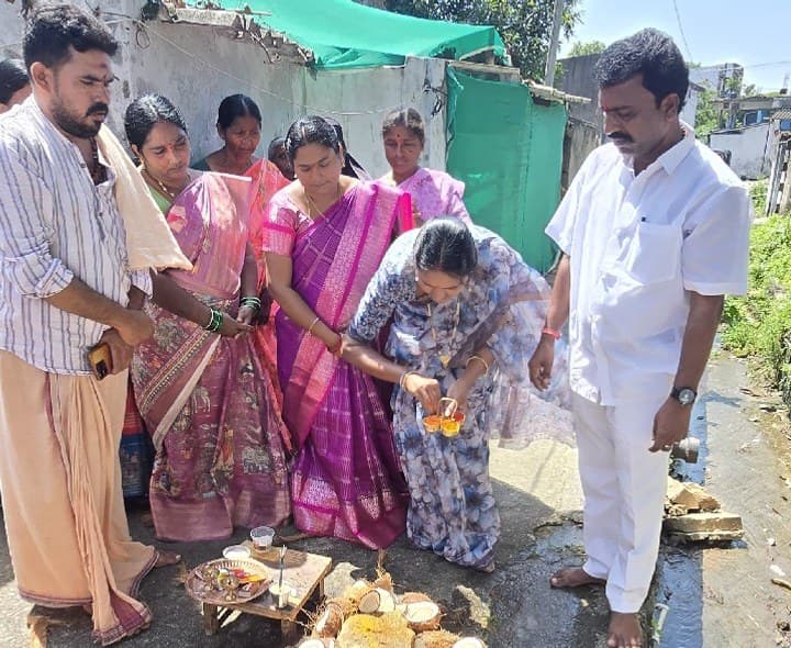 24వ వార్డ్ లో నూతన సీసీ రోడ్డు పనులు ప్రారంభం - Udayam