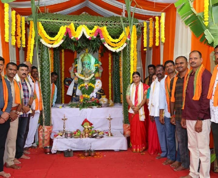 సురక్ష గణపతికి ఎస్పీ డి.జానకి ప్రత్యేక పూజలు - Udayam