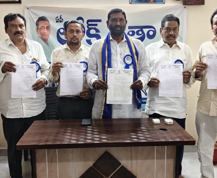 కేజీహెచ్, విమ్స్ లో సేవలు కొరత.. రోగులు కలత.భీశెట్టి బాబ్జి - Udayam