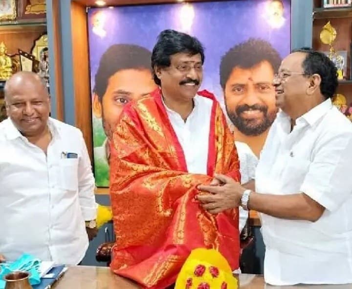 జిల్లా వైసీపీ అధ్యక్షుడు బెల్లానను కలిసిన శంబంగి - Udayam