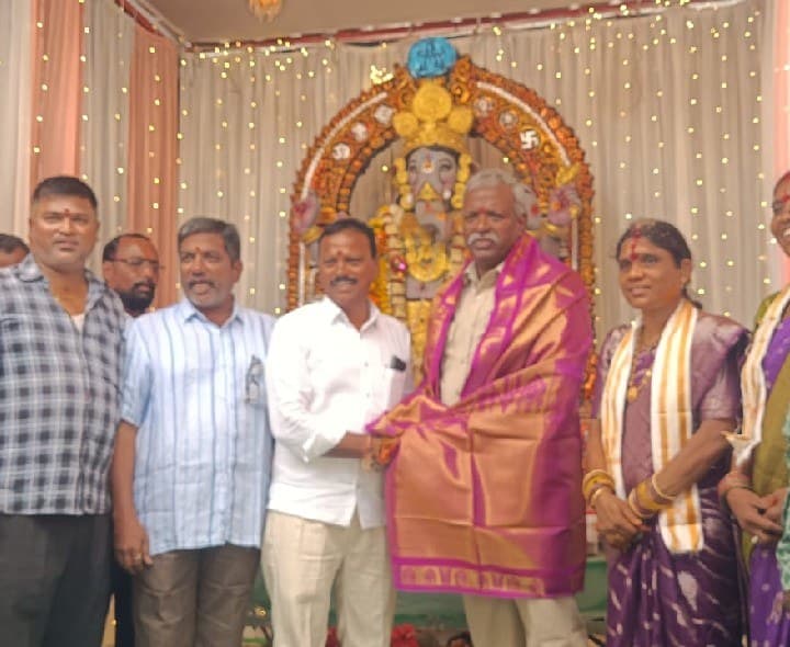 నెహ్రూ నగర్లో వైభవంగా వినాయక నవరాత్రి వేడుకలు - Udayam