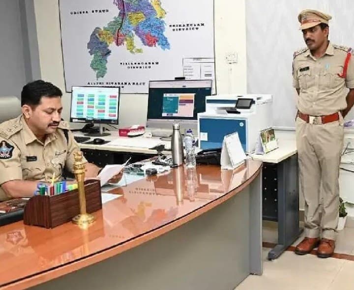ప్రజా వినతులపై SP భరోసా - Udayam