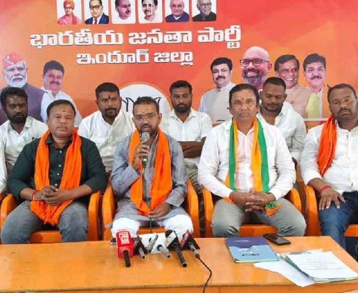 హమారా ప్రసాద్ రాసిన పుస్తకాన్ని బీజేపీకి ఆపాదించడం శోచనీయం - Udayam