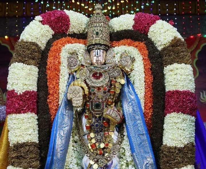 గజ వాహనంపై శ్రీ మలయప్ప స్వామివారి దివ్య విహారం - Udayam