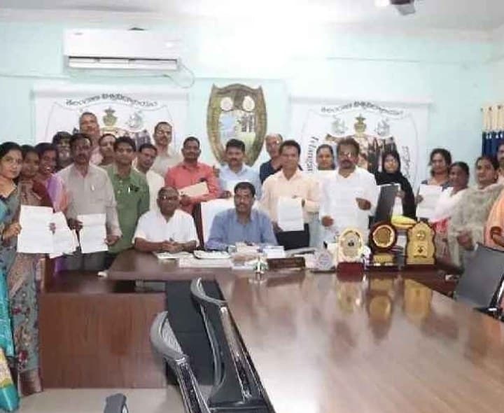 తెయూ 2014 అధ్యాపకులకు పదోన్నతులు వీసి - Udayam