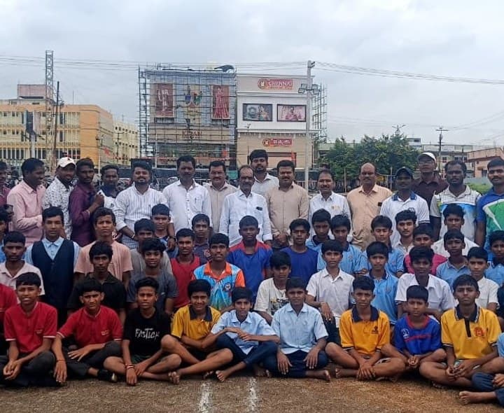 రాష్ట్రస్థాయి పోటీలకు జిల్లా క్రీడాకారుల ఎంపిక - Udayam