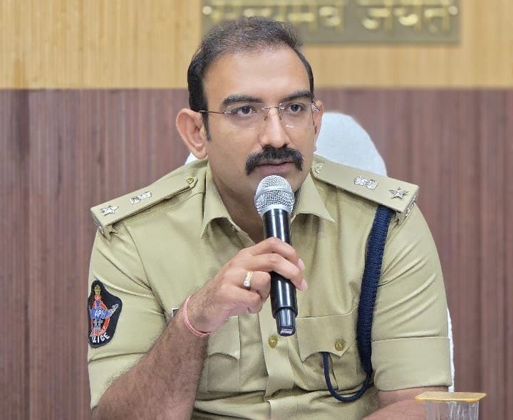 బ్యాంక్ ఖాతా ఫ్రీజ్ అయితే ఆందోళన వద్దు - Udayam
