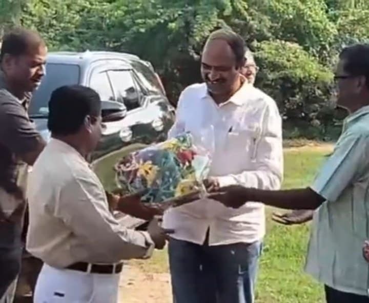 ఉత్తమ సమాజ నిర్మాణానికి యువతే కీలకం - MP - Udayam