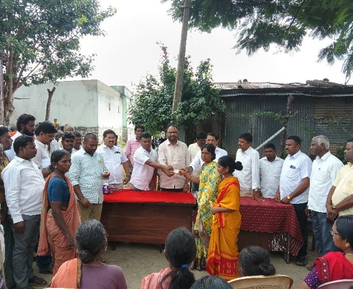 మామడ అర్హులైన వారందరికీ స్మార్ట్ రేషన్ కార్డుల పంపిణి - Udayam