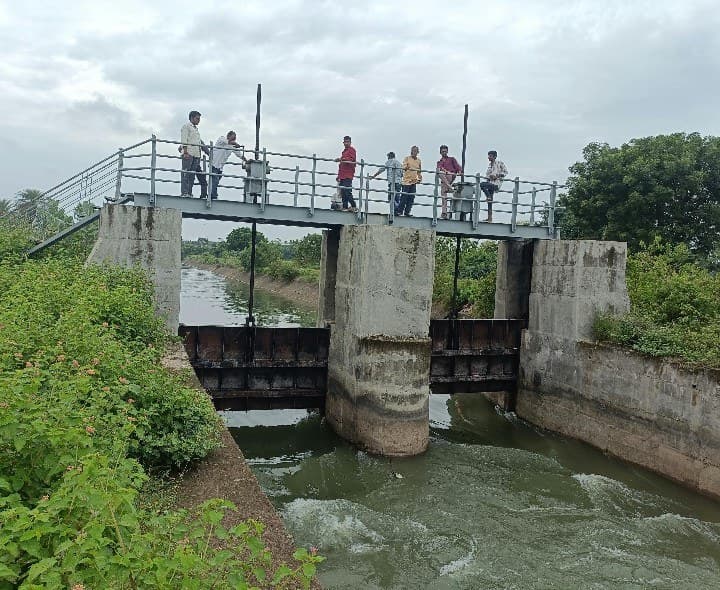 సరస్వతి కాలువ ద్వారా 200 క్యూసెక్కుల సాగునీటి విడుదల - Udayam