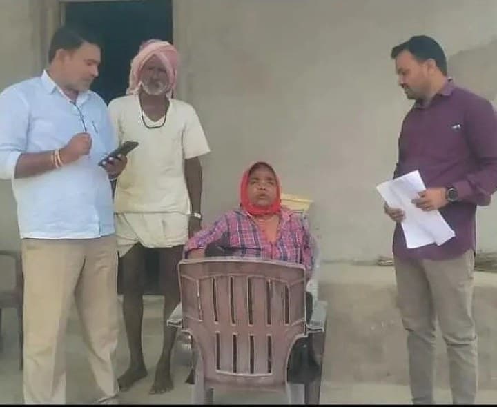 వృద్ధాశ్రమంలో కంటి వైద్య శిబిరం - Udayam
