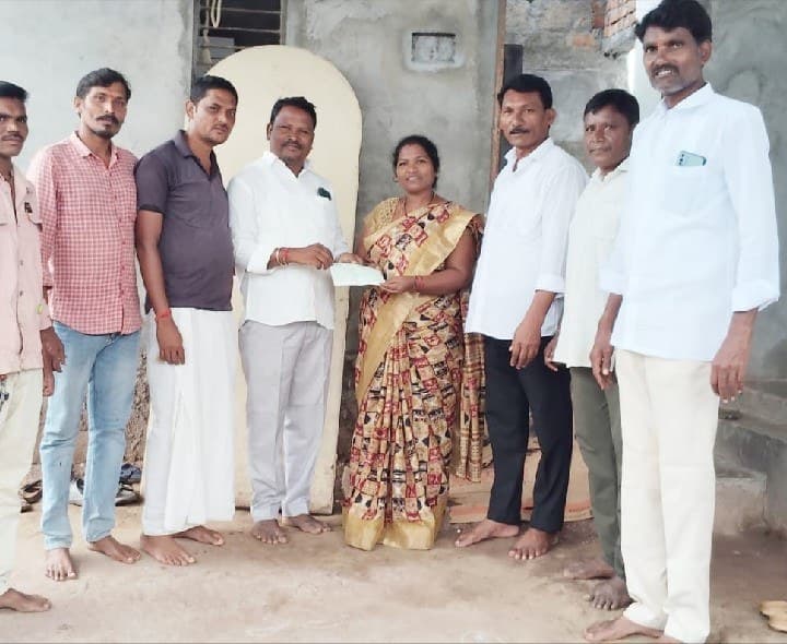 నిరుపేదలకు సీఎంఆర్ఎఫ్ భరోసా: జాదవ్ రవీందర్ - Udayam