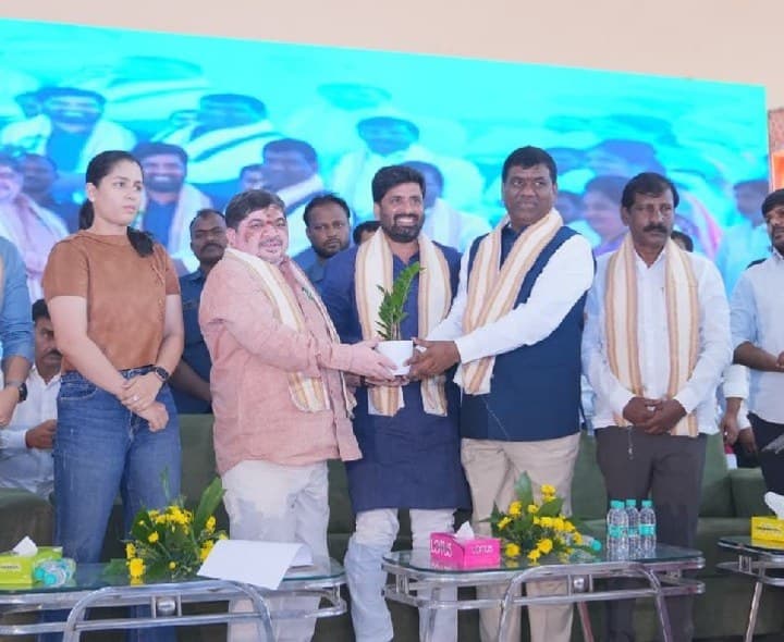 నార్సింగిలో పట్టభద్రుల సమ్మేళనం–2026 - Udayam