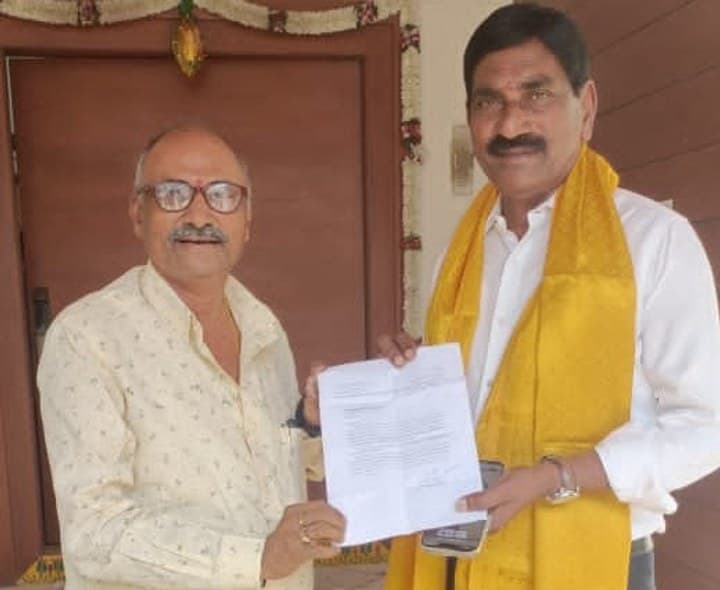 గూడూరు లో వందే భారత్ స్టాపింగ్ ఇవ్వాలి - Udayam