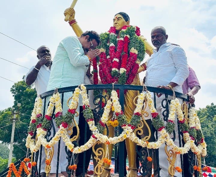 చాకలి ఐలమ్మ ఆశయాలను ముందుకు తీసుకెళ్లాలి: ఎమ్మెల్యే శ్రీగణేష్ - Udayam