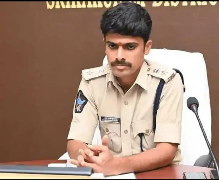 స్థానిక ఎన్నికలకు పోలింగ్ స్టేషన్ల లిస్ట్ - Udayam