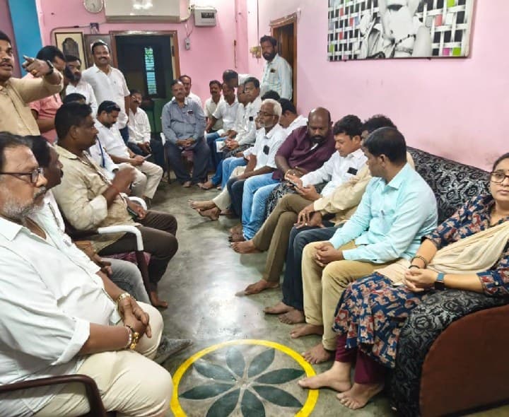 రాజకీయ విభేదాలతో దాడులు సరికాదు మాజీ మంత్రి - Udayam