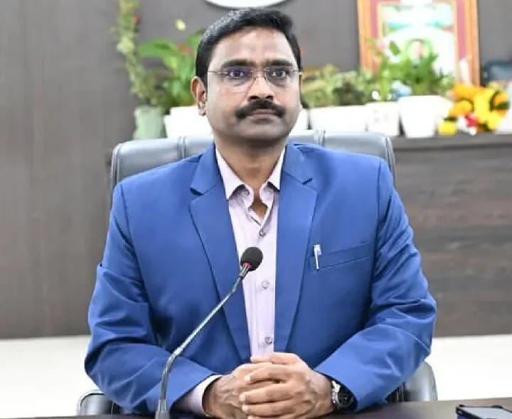 నేడు మంత్రి అధ్యక్షతన సమీక్ష - Udayam