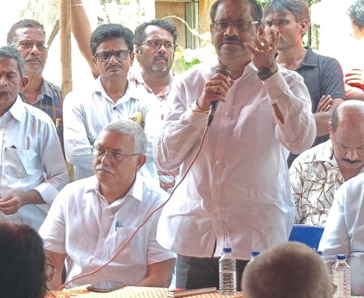 అడివివరంలో అపూర్వ రీతిలో గ్రామసభ - Udayam