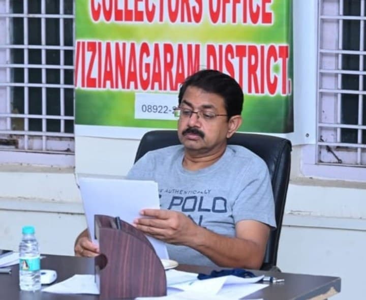 నాగావళి వరద ప్రవాహంపై అప్రమత్తంగా ఉండాలి - Udayam